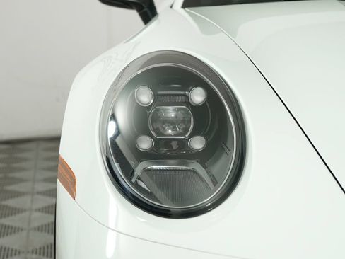 Certified 2020 Porsche 911 Carrera S RWD image 11