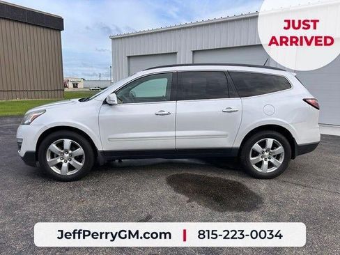 Used 2016 Chevrolet Traverse LTZ AWD/4WD image 3
