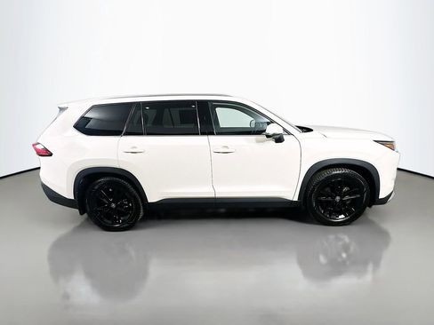 Used 2024 Toyota Grand Highlander AWD Hybrid image 7