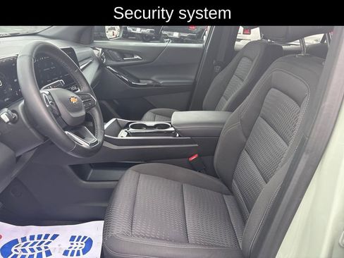 Used 2025 Chevrolet Equinox LT image 11