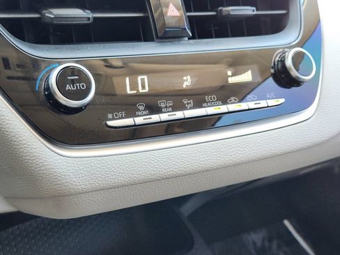 Used 2020 Toyota Corolla LE w/ LE Premium Package FWD image 10