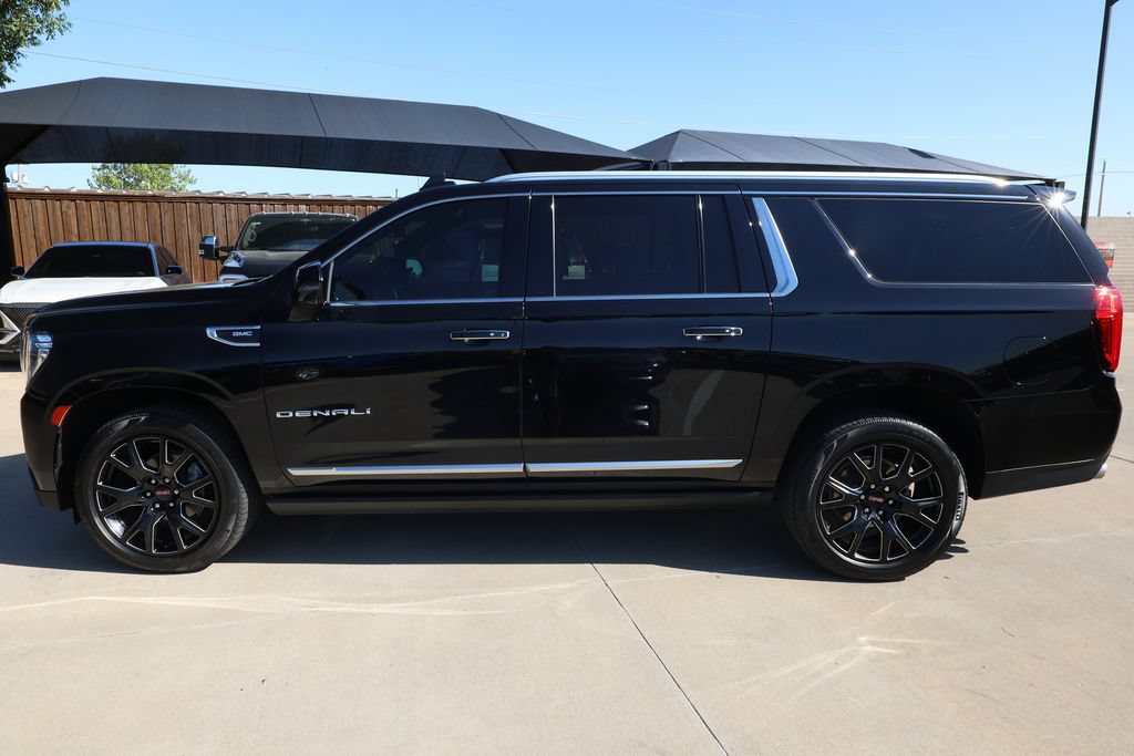Used 2023 GMC Yukon XL Denali RWD image 8