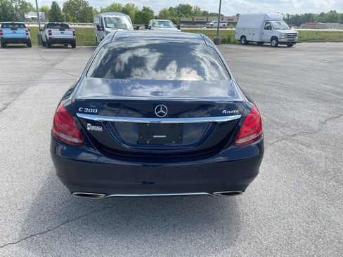 Used 2017 Mercedes-Benz C 300 4MATIC Sedan image 7
