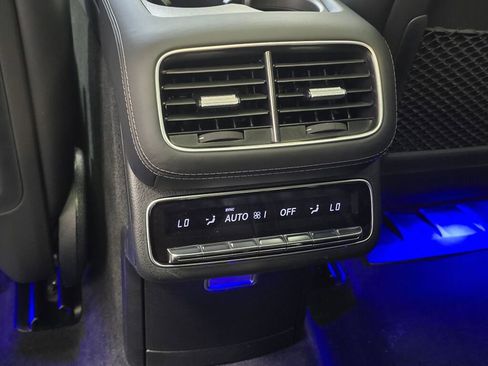 New 2026 Mercedes-Benz GLS 450 4MATIC image 18