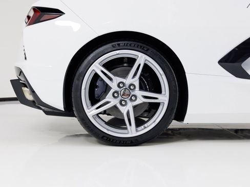 Used 2021 Chevrolet Corvette Stingray Preferred Cpe w/ Engine Appearance Package image 13