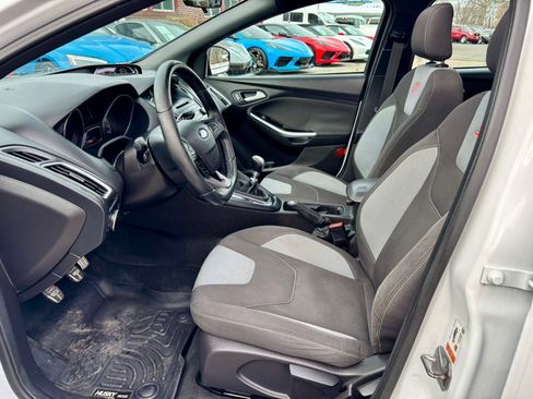 Used 2016 Ford Focus ST image 11
