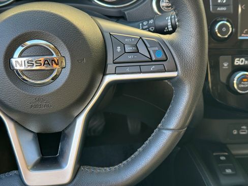 Used 2019 Nissan Rogue SL w/ Premium Package AWD/4WD image 23