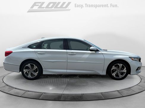 Used 2018 Honda Accord EX image 9
