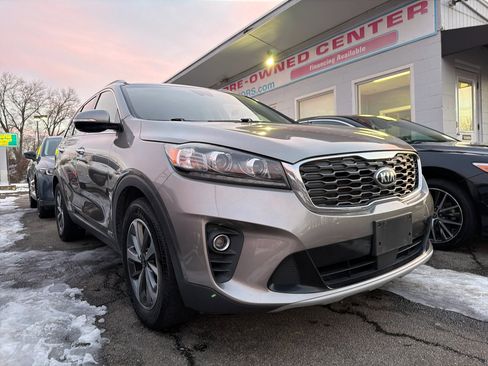 Used 2019 Kia Sorento EX image 3