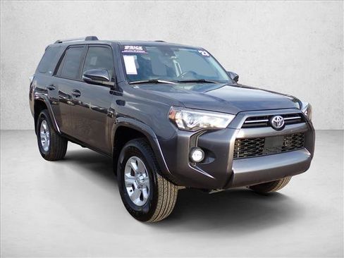 Used 2023 Toyota 4Runner SR5 Premium w/ Moonroof Package AWD/4WD image 6