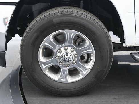 Used 2024 RAM 3500 Big Horn image 22