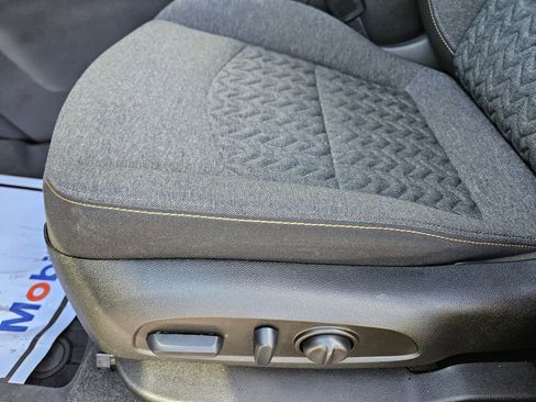 Used 2022 Chevrolet Equinox LT image 23