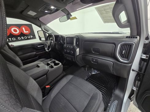 Used 2023 Chevrolet Silverado 2500 LT w/ Convenience Package image 17