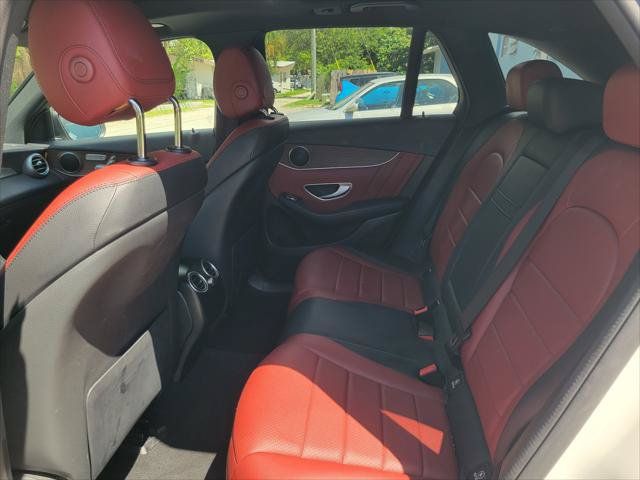 Used 2022 Mercedes-Benz GLC 300 4MATIC image 13