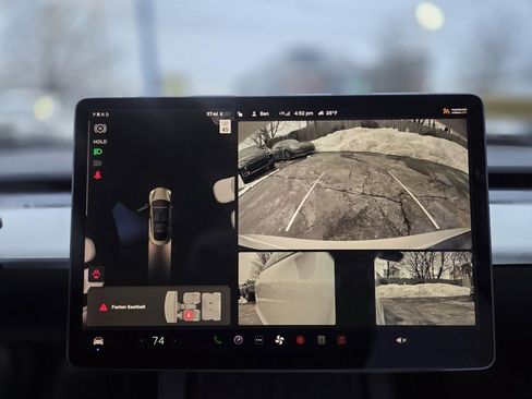 Used 2022 Tesla Model 3 Performance image 16