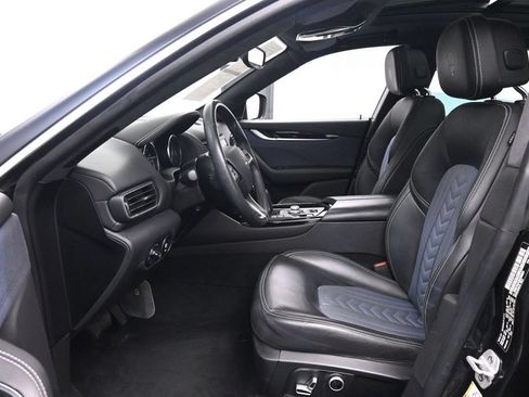 Used 2022 Maserati Levante GT AWD/4WD image 15