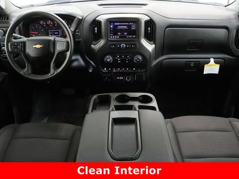 Used 2025 Chevrolet Silverado 2500 Custom w/ Custom Value Package image 29