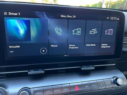 Used 2025 Hyundai Kona SEL image 21