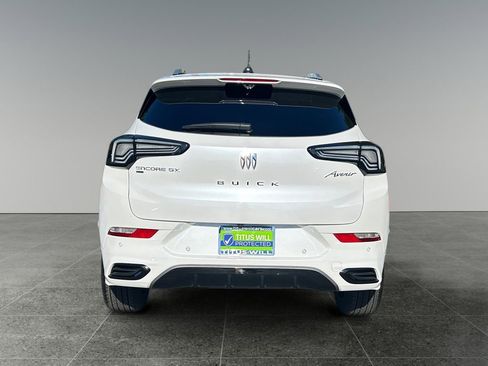 Used 2024 Buick Encore GX Avenir w/ Avenir Technology Package image 6