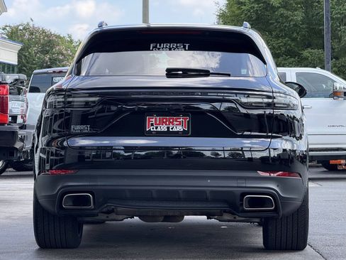 Used 2020 Porsche Cayenne AWD/4WD image 4