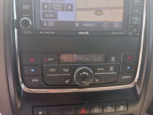 Used 2012 Dodge Durango Crew AWD/4WD image 28