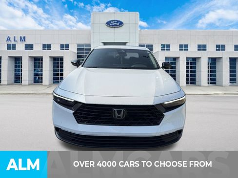 Used 2023 Honda Accord Sport image 2