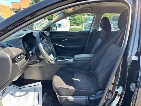 Certified 2023 Nissan Sentra SR w/ Midnight Edition Package FWD image 17