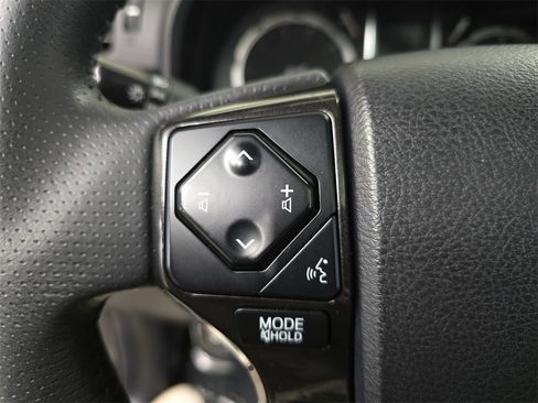 Used 2020 Toyota 4Runner Venture w/ Moonroof Package image 19