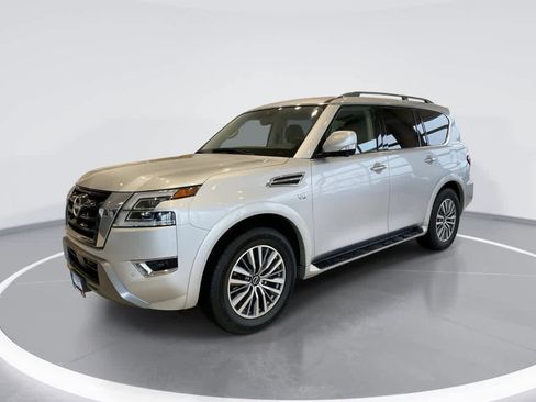 Used 2022 Nissan Armada SL w/ Captain's Chairs Package AWD/4WD image 1