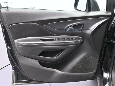 Used 2022 Buick Encore Preferred image 10