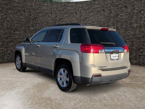 Used 2011 GMC Terrain SLE w/ Convenience Package image 4