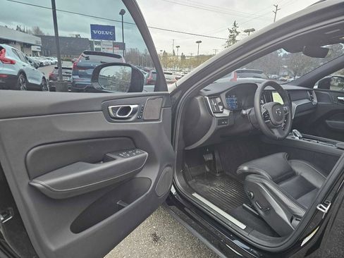 Used 2024 Volvo XC60 T8 Ultimate w/ Protection Package Premier image 22