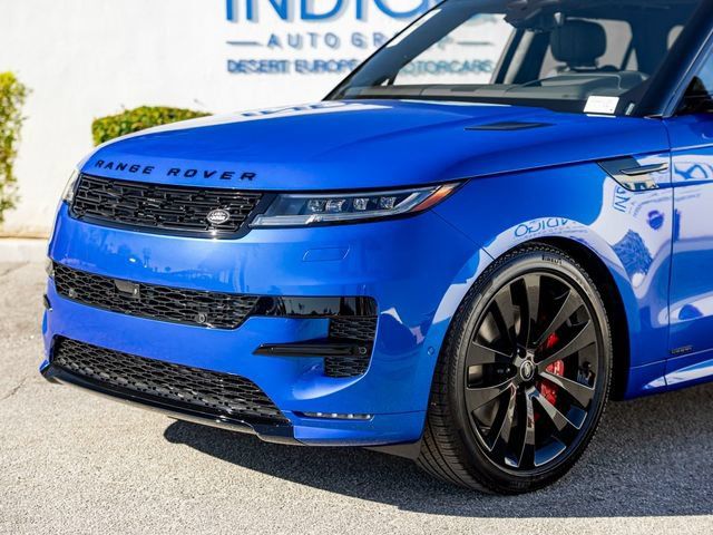 New 2025 Land Rover Range Rover Sport Autobiography AWD/4WD image 2