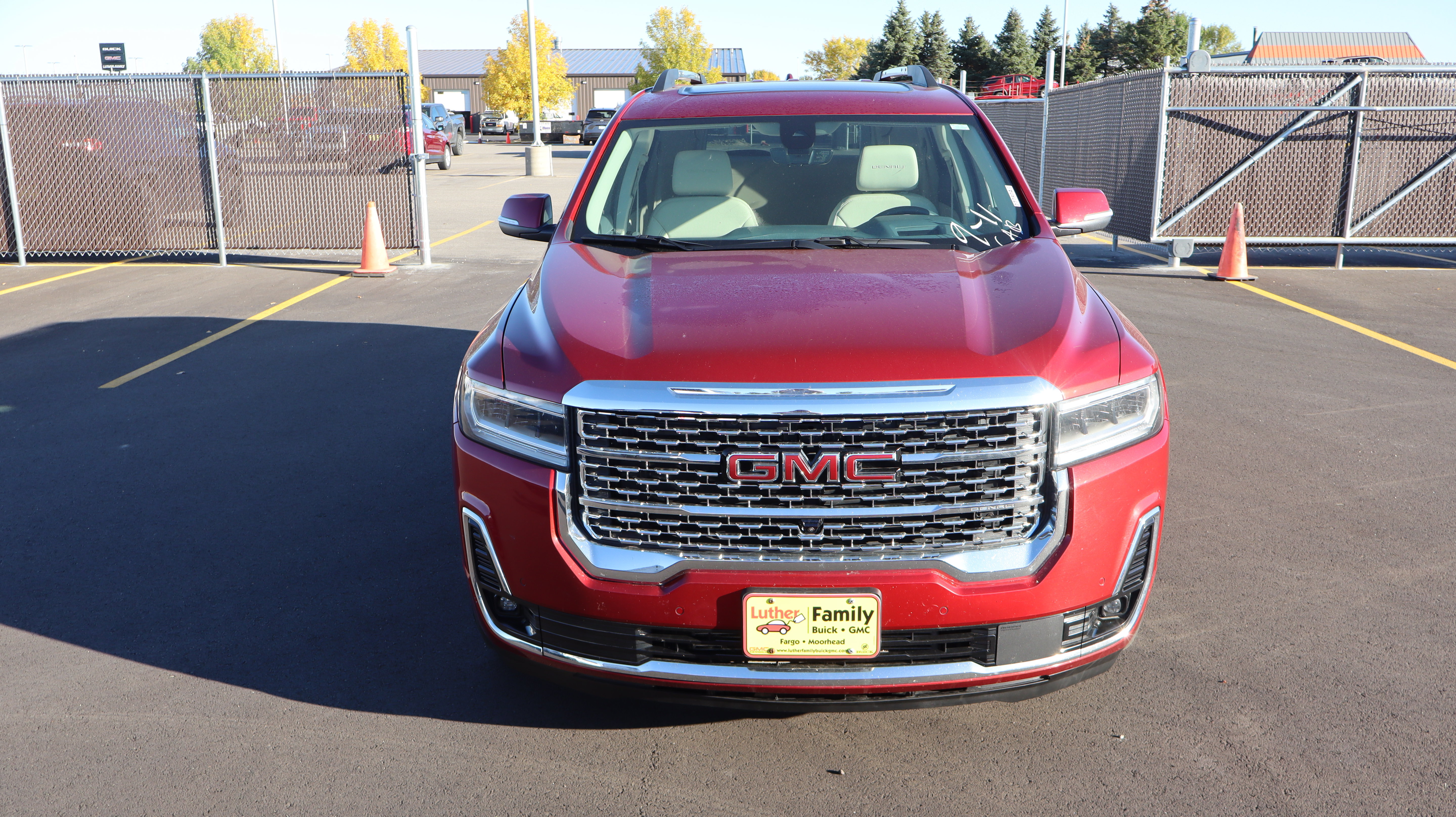 Certified 2023 GMC Acadia Denali w/ Denali Ultimate Package AWD/4WD image 2