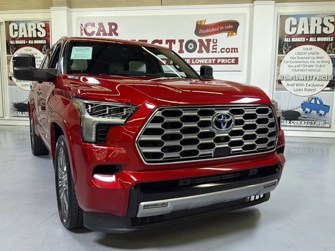 Used 2023 Toyota Sequoia Capstone AWD/4WD image 3