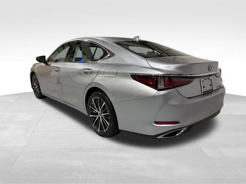 Used 2024 Lexus ES 350 w/ Premium Package image 9