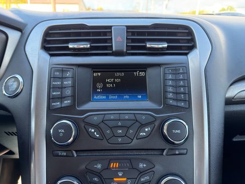 Used 2018 Ford Fusion S image 36