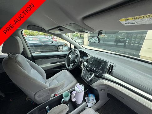 Used 2018 Honda Odyssey LX image 7