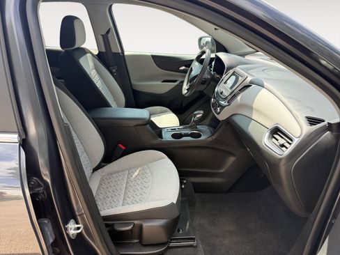 Used 2022 Chevrolet Equinox LT FWD image 15