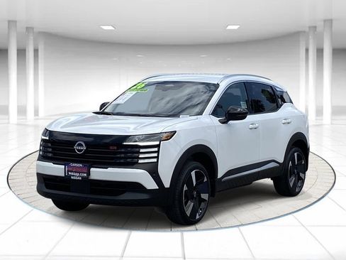 Certified 2026 Nissan Kicks SR FWD image 1