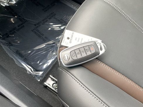 New 2025 Nissan Armada SL w/ Captain's Chari Seat Package image 30