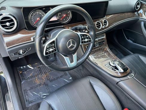 Certified 2019 Mercedes-Benz E 300 image 4