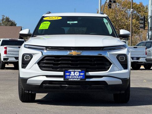 Used 2025 Chevrolet TrailBlazer LT FWD image 12