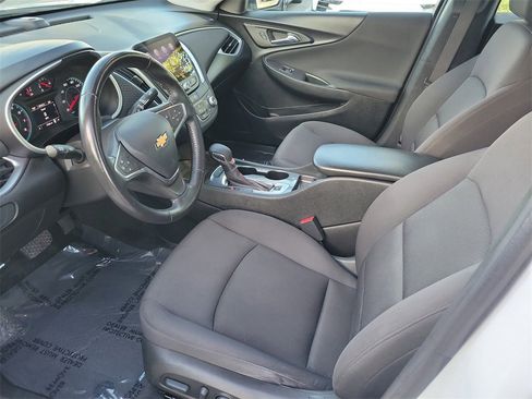 Used 2022 Chevrolet Malibu RS image 13