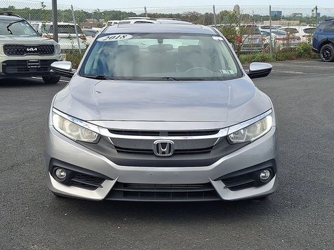 Used 2018 Honda Civic EX-T image 2