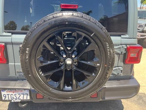 Certified 2025 Jeep Wrangler Unlimited Sahara AWD/4WD image 35