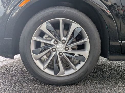 Used 2023 Buick Encore GX Select w/ Sport Touring Package FWD image 13