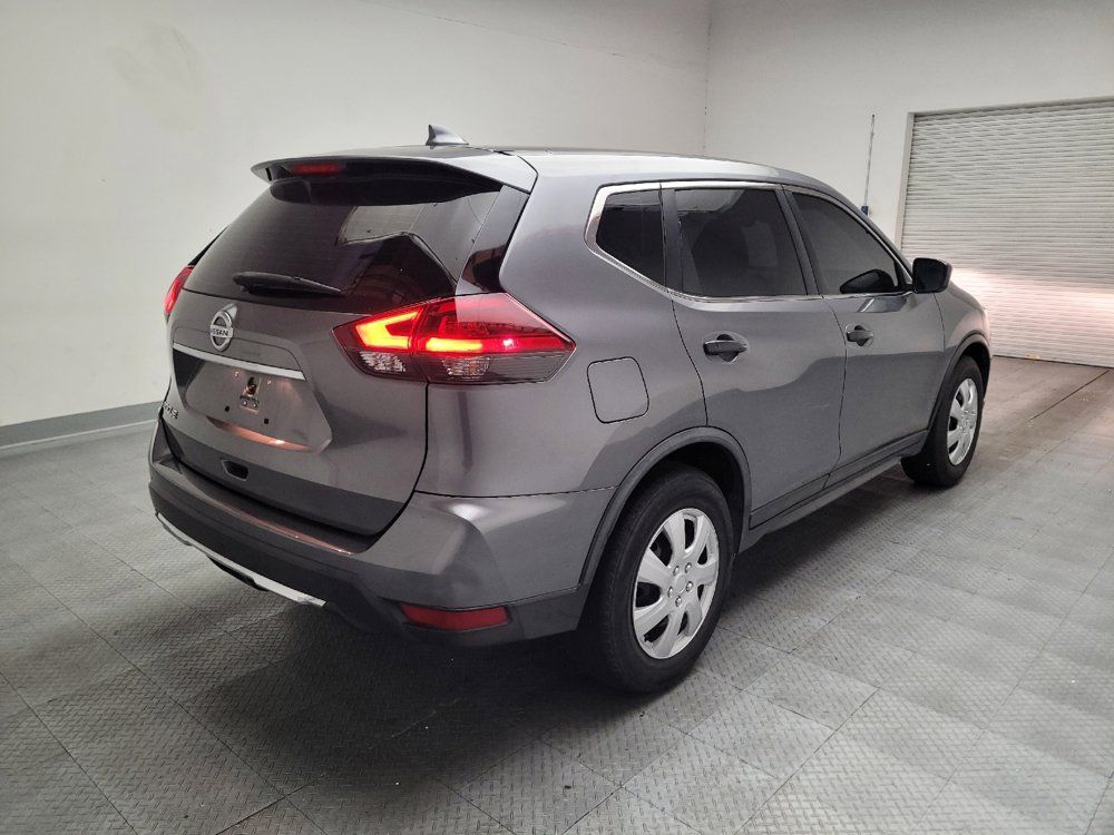 Used 2020 Nissan Rogue S FWD image 9