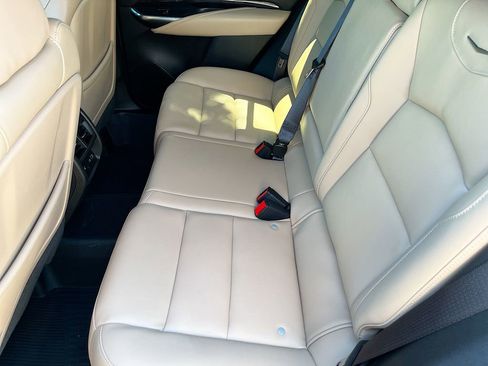 Used 2024 Cadillac XT4 Luxury w/ Cold Weather Package image 25