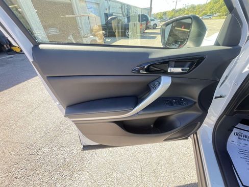 New 2026 Mitsubishi Eclipse Cross SE image 13